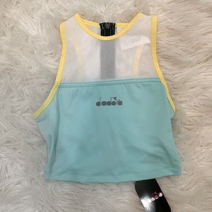 Diadora cropped workout tank mesh zip